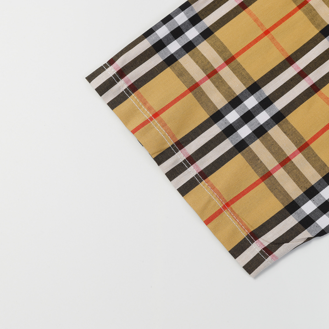 Elegantes Burberry Baumwoll T-Shirt für Herren – Klassisches Design, Hoher Tragekomfort