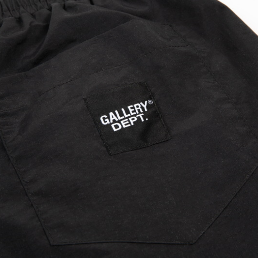 Exklusives Gallery Dept. Kunst Streetwear Shorts Set – Handbemalt, Oversized Passform