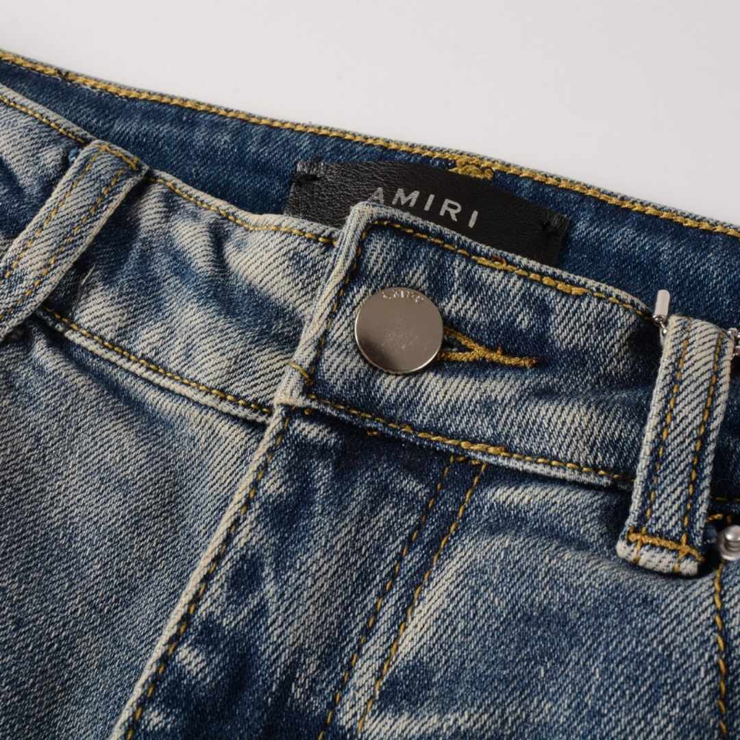 Amiri Distressed Blue Jeans Herren – Luxuriöse Designer Denim mit Rock'n'Roll Flair