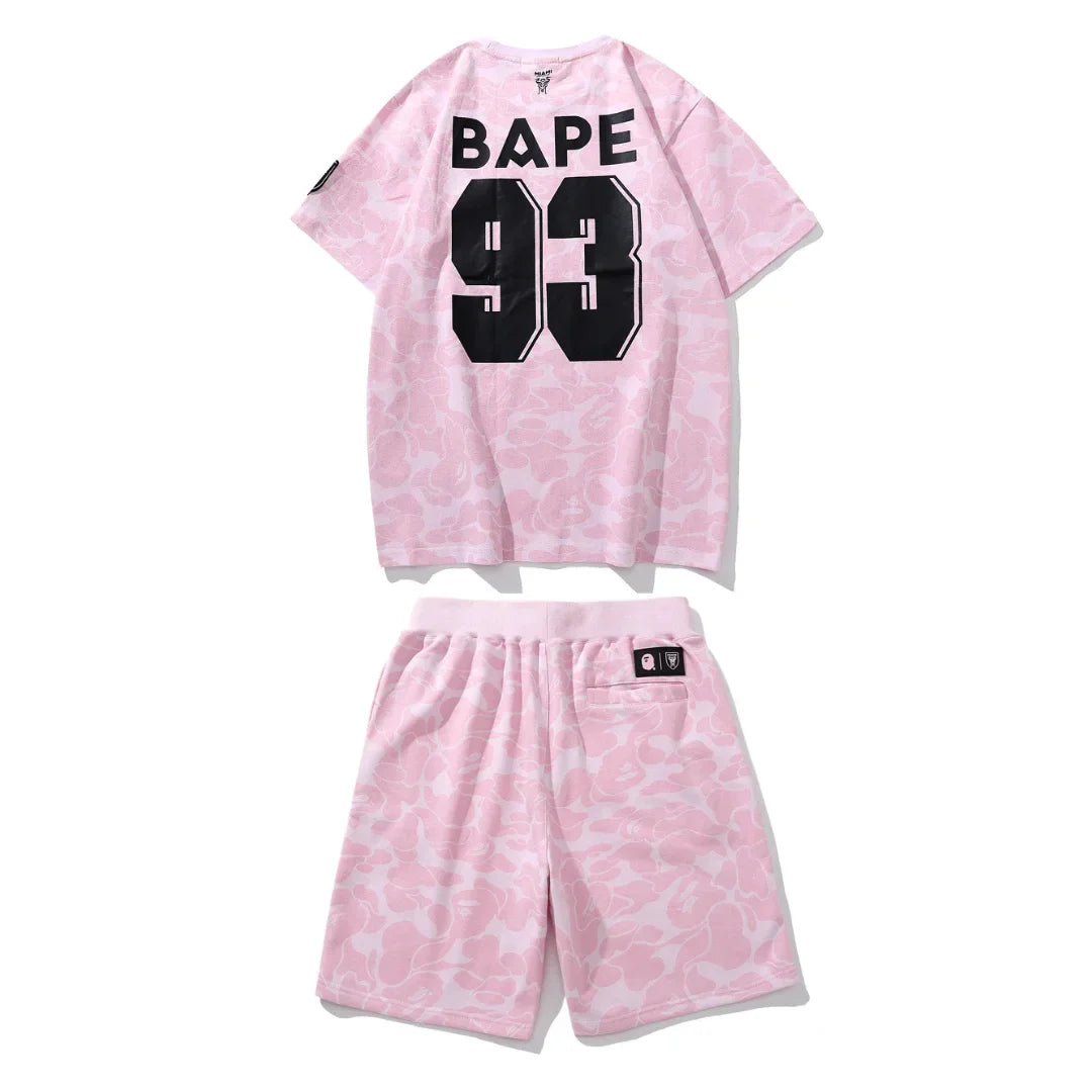 Stylisches BAPE Miami Streetwear Set: T-Shirt & Shorts für angesagte Looks