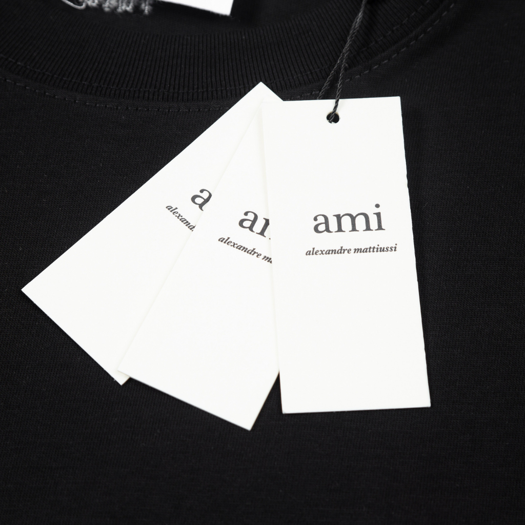 AMI Paris Unisex Baumwoll-T-Shirt mit ikonischem Herz-Logo, Designer Freizeit Shirt