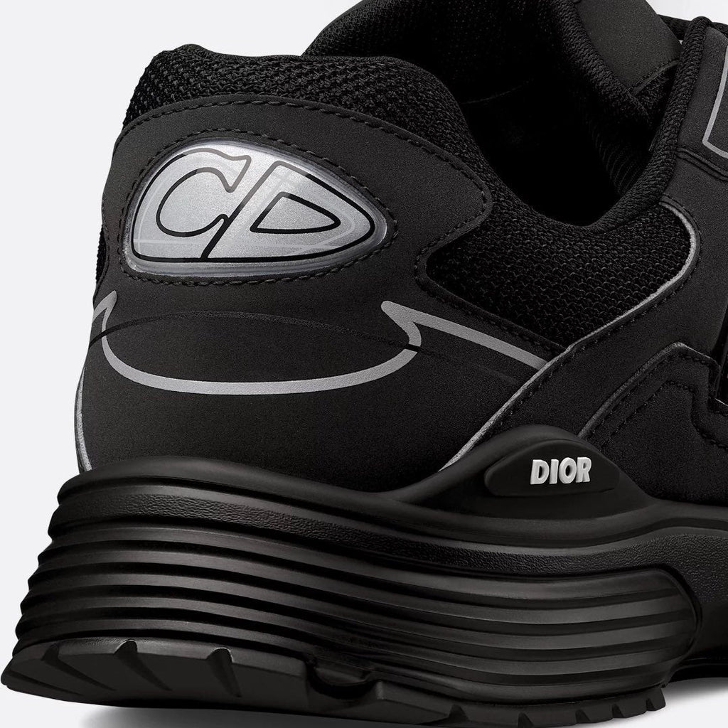 Dior B30 Schwarzer Luxus-Sneaker: Modernes Design, reflektierende Akzente, höchster Komfort