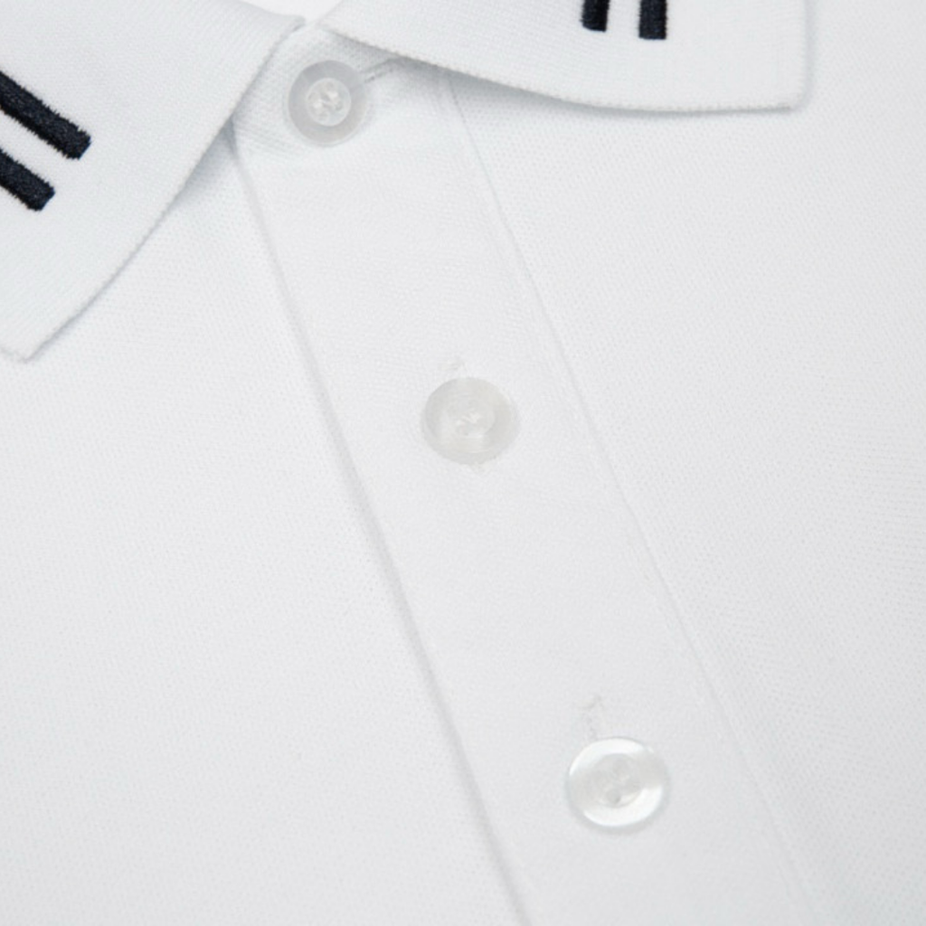 Exklusives Burberry Herren Polo-Shirt: Ikonisches Design, Hochwertige Baumwolle, Klassischer Stil