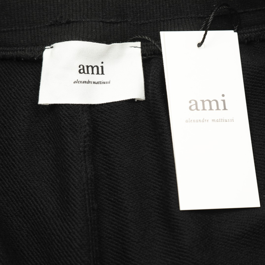AMI Paris Herren Logo-Shorts – Premium Baumwolle für Stilvollen Komfort