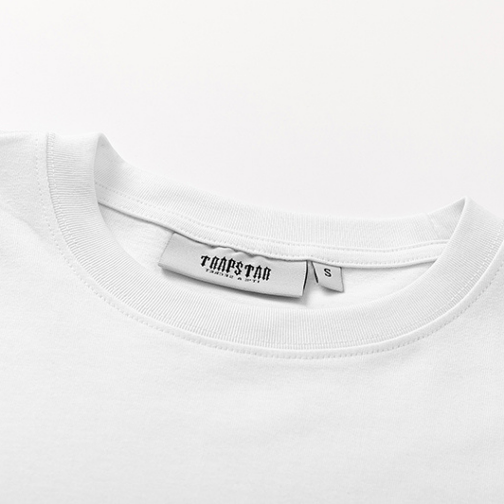 Trapstar Decoded T-Logo T-Shirt: Authentisches Streetwear Design für Herren