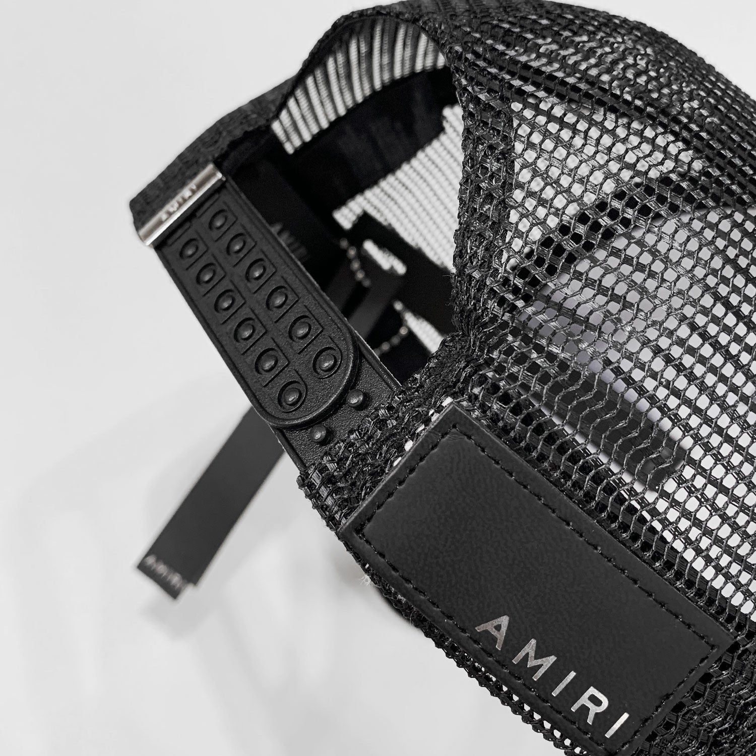 Luxuriöse Amiri Kappe: Exklusives Rock-and-Roll & LA Street Style Designer Cap
