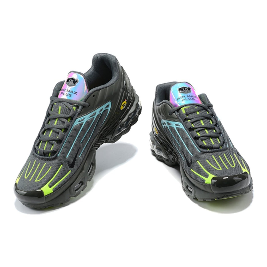 Nike TN Plus 3 Bequemer, Futuristischer Sneaker mit Max Air Dämpfung für Herren