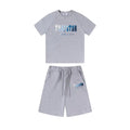Trapstar Decoded Ice Shorts Set: Stilvolles Grau-Blau Chenille Sportswear Freizeit Set